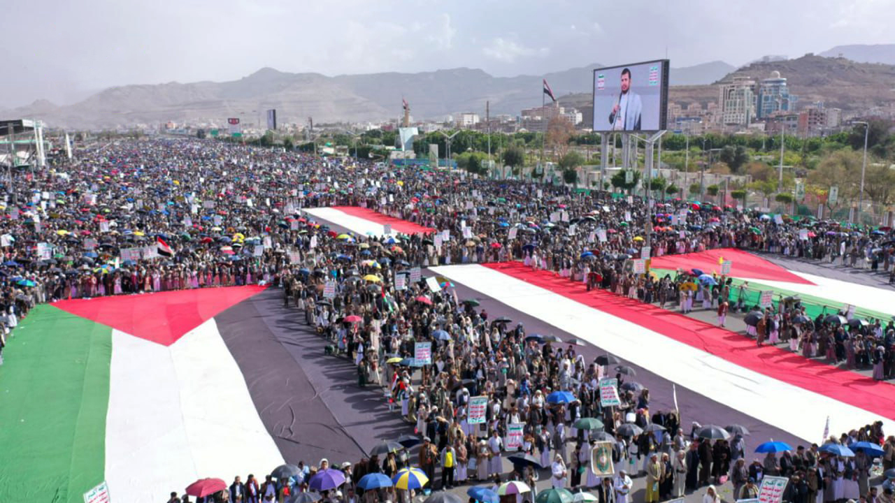 Sana'a Hosts Major Mass March in Solidarity with the Oppressed Palestinian People