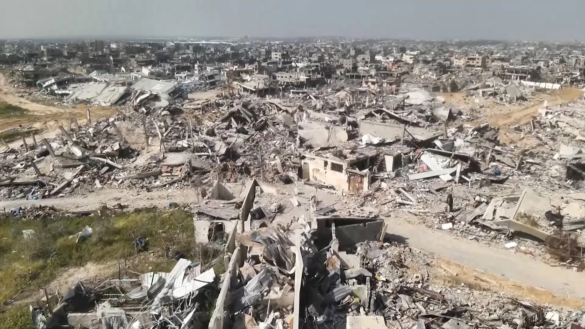The enemy bombards Beit Hanoun with dozens of airstrikes, turning it into ruins