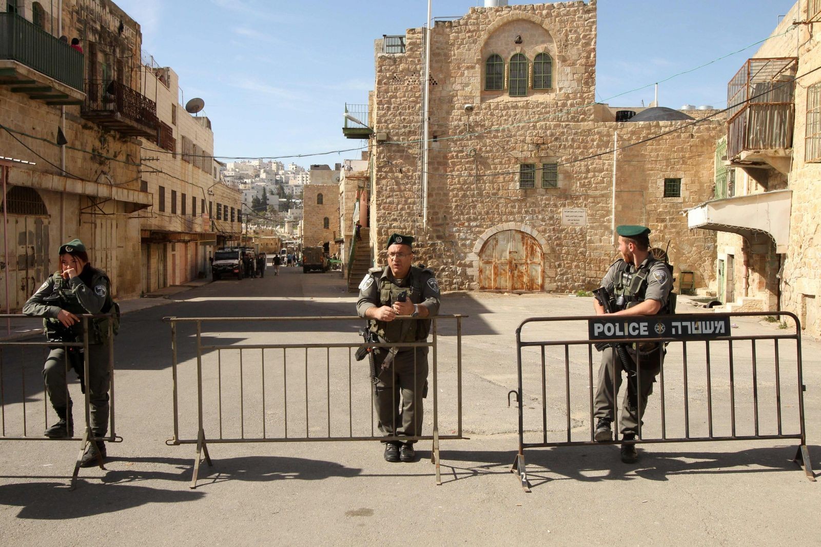 Israeli occupation strips Hebron municipality of administrative powers over Ibrahimi Mosque