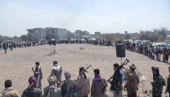 وقفة قبلية في مديرية العرش بالبيضاء إعلاناً للنفير وتأكيد الجهوزية