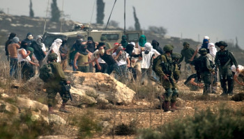رئيس بلدية بروقين: الصهاينة سيطروا على 250 دونمًا