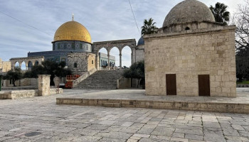 قوات العدو تُواصل إغلاق المسجد الأقصى ومنع دخول المصلين