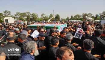 تشييع جثماني الشهيدان حاجي زاده وباقري في طهران