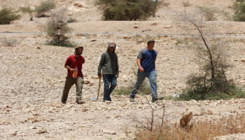 مستوطنون صهاينة يجددون اعتداءاتهم على مصادر مياه عين سامية