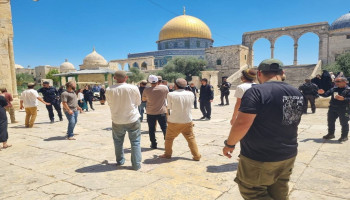عشرات المستوطنين يقتحمون المسجد الأقصى المبارك