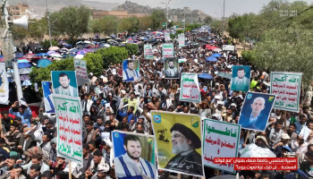 مسيرة حاشدة بجامعة صنعاء تنديداً باستمرار جرائم التجويع والإبادة بغزة