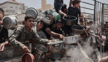 أطباء بلا حدود: 25 حالة سوء تغذية حادة تُسجل يوميًا بين أطفال غزة