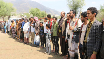 وقفة قبلية في المسراخ بتعز نصرة لغزة وتأكيداً للجهوزية