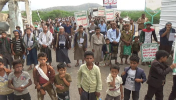 لحج .. ثلاث مسيرات بمديرية القبيطة وفاءً للشهداء وتأكيدًا على الثبات مع غزة