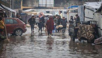 "يونيسف”: الامطار في غزة تتسبب بفيضانات تؤثر على آلاف العائلات النازحة في الخيام