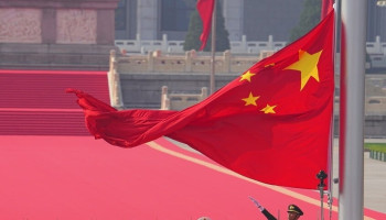 الصين تحذر: مبيعات الأسلحة الأمريكية لتايوان "تسرع من خطر الحرب"