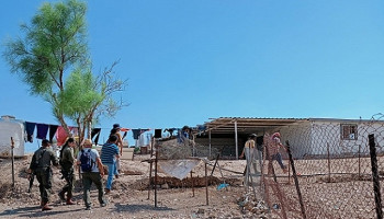 إصابة طفل في اعتداء للمستوطنين الصهاينة على تجمع المالح بالأغور الشمالية