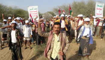 مديريات الحديدة تشهد مسيرات شعبية لخريجي دورات التعبئة العامة