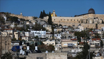 60 مقدسيًا مهدّدون بفقدان المأوى.. إخطارات إخلاء لـ11 شقة في سلوان لصالح المستوطنين الصهاينة