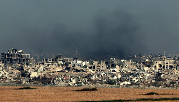 قصف مدفعي صهيوني ونسف مبان في قطاع غزة