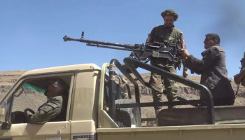 مسير وتطبيق قتالي لخريجي دورات التعبئة في بني حشيش بمحافظة صنعاء