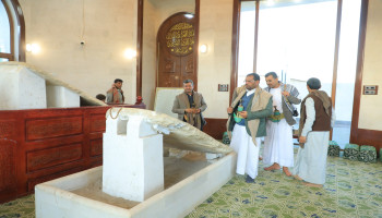 محافظ صعدة يزور مقام وضريح العلامة مجد الدين المؤيدي