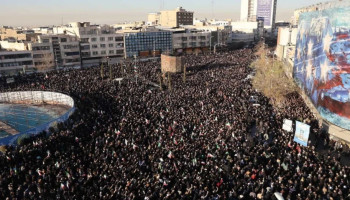 مسيرات حاشدة في طهران وسائر المدن الإيرانية تنديداً بالعدوان الصهيوأمريكي