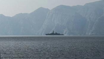 إيران تسمح لناقلتي غاز ترفع العلم الهندي بعبور مضيق هرمز