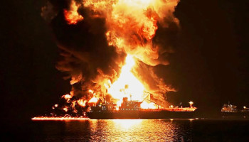 مقر خاتم الأنبياء: استهداف منشآتنا النفطية سيقابله تدمير البنى التحتية المرتبطة بواشنطن