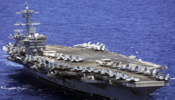 مقر خاتم الأنبياء: تواجد حاملة الطائرات الأمريكية"جيرالد فورد" في البحر الأحمر يُعد تهديداً ضد إيران