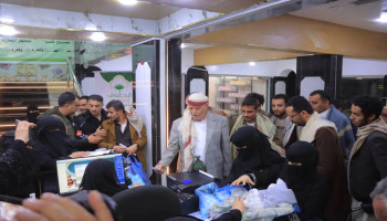 محافظ إب يدشن مشروعي زكاة الفطر والمساعدات النقدية