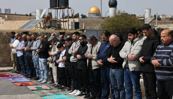 العدو الصهيوني يمدد إغلاق المسجد الأقصى حتى نهاية عيد الفطر