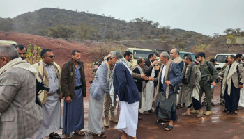 وزارة الخدمة المدنية تقدم قافلة عيدية للمرابطين في الجبهات بالضالع