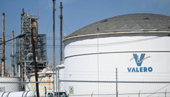 أمريكا.. حريق في مصفاة نفط بولاية تكساس عقب انفجار