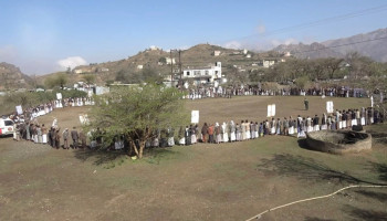 صعدة .. وقفتان مسلحتان في مديرية مران تأييداً لعمليات القوات المسلحة