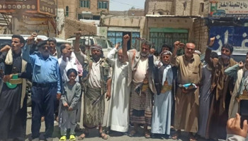 مديريات البيضاء تشهد وقفات حاشدة إسناداً لغزة ولبنان