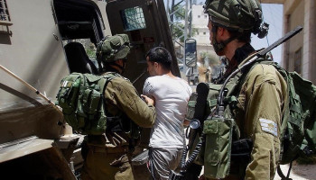 قوات العدو تشن حملة اعتقالات واقتحامات واسعة في الضفة الغربية