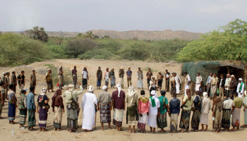 قيادات مديرية المنيرة يزورون المرابطين في جبهة الساحل الغربي