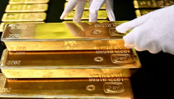 الذهب يهبط لأدنى مستوى في 6 أشهر إثر العدوان الأمريكي على إيران