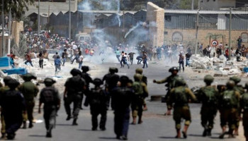 إصابات بالاختناق خلال قمع العدو مسيرة في دير أبو مشعل شمال رام الله