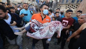 استشهاد طفل في خان يونس.. والعدو ينسف مباني سكنية بقطاع غزة