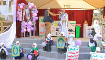 وزير الخدمة يدشن العام الدراسي الجديد في مديرية التحرير بالأمانة