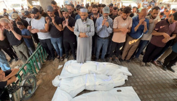 شهيدان ومصابون جراء غارة صهيونية على سيارة بمدينة غزة