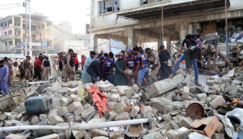 31 قتيلاً وإصابات باستهداف مقر للشرطة في كوهات شمالي باكستان