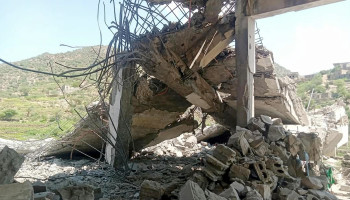 طيران العدو السعودي يستهدف مدرسة ومناطق متفرقة في حيفان ومقبنة بتعز