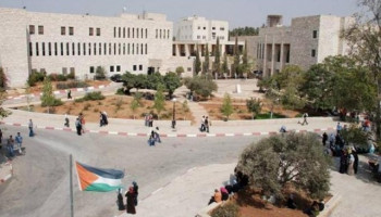 العدو الصهيوني يقتحم جامعة بيرزيت خلال امتحانات الطلبة
