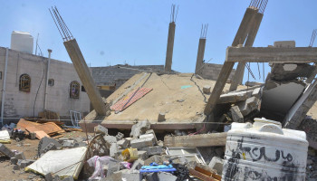 عدوان سعودي يستهدف محطة شركة النفط في باجل بالحديدة ومدينة صعدة وشبكة الاتصالات بالصفراء