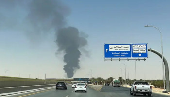 "وول ستريت جورنال": السعودية تجلي عشرات الطائرات من مطار الرياض نتيجة العمليات اليمنية