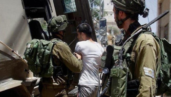 العدو يعتقل 12 فلسطينياً من طولكرم وبلدتي عنبتا وفرعون