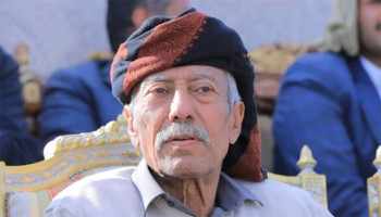 محافظ حضرموت يُجدّد الدعوة لأبناء المحافظة لمغادرة معسكرات وتحشيدات العدو السعودي