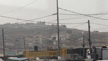 العدو الصهيوني ينصب بوابات جديدة جنوب جنين ويفصل المدينة عن قراها
