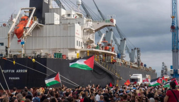 إضراب دولي يشمل 50 ميناءً ومظاهرات في 100 مدينة تضامنًا مع الشعب الفلسطيني