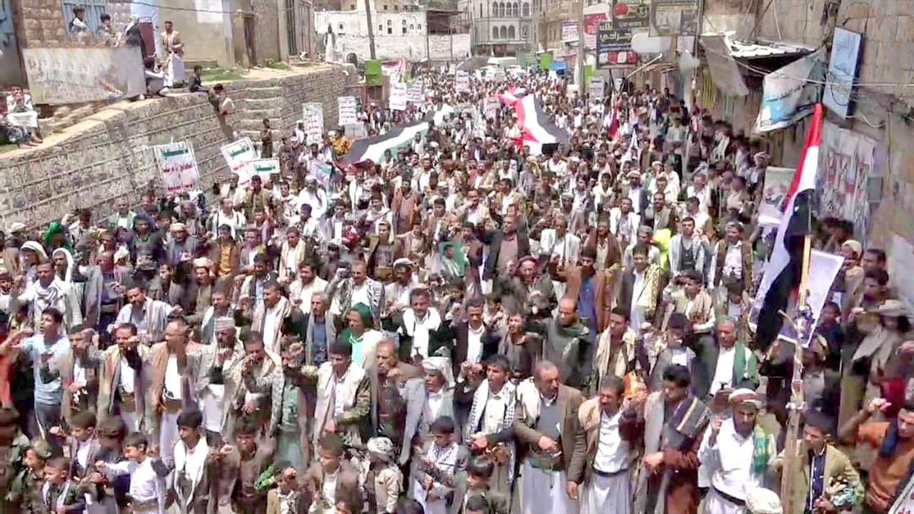 71 مسيرة جماهيرية بالمحويت إسناداً لغزة ورداً على العدوان الأمريكي