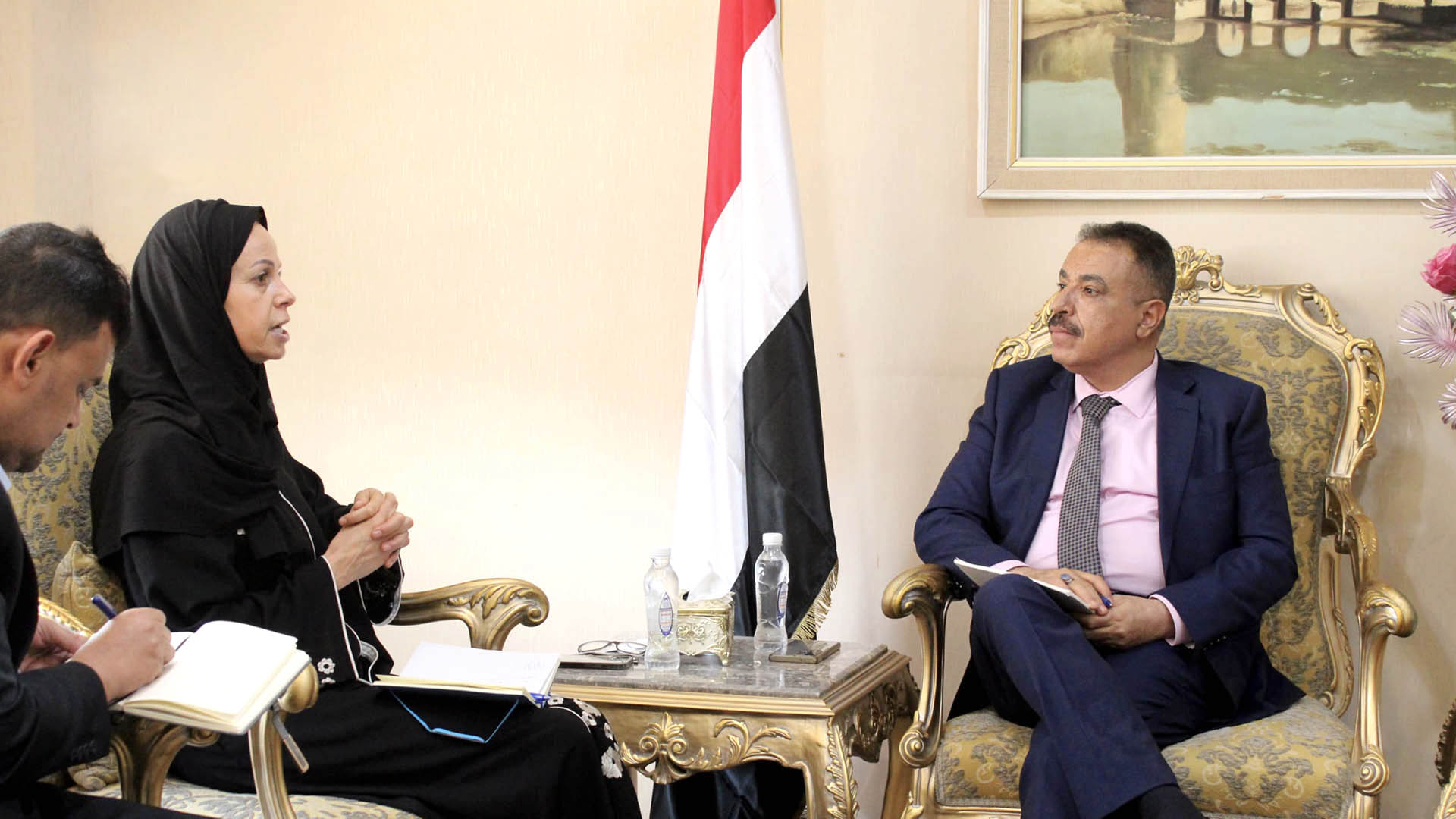 وزير الخارجية يشيد بحيادية واستقلالية اللجنة الدولية للصليب الدولي