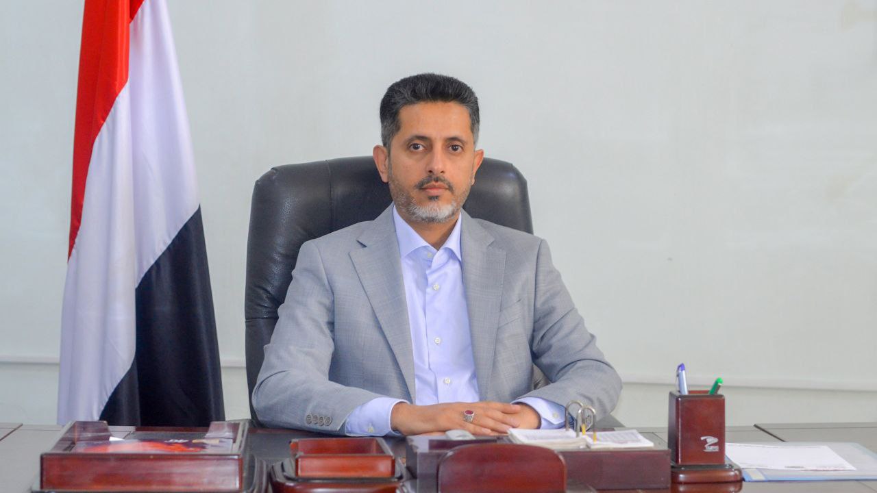 ناطق حكومة التغيير يوضح جانبا من إنجازات وجهود الحكومة في التصدي للجولة الثانية من العدوان الأمريكي